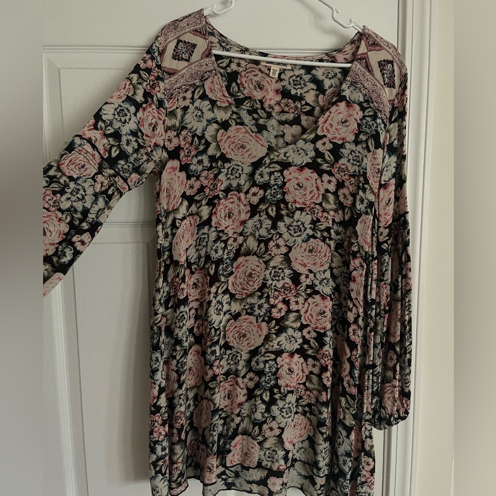 Omens billabong long sleeve dress